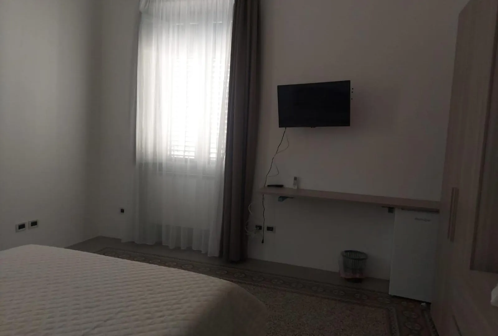 Guest House Lamphotel Militello Palermo Italy